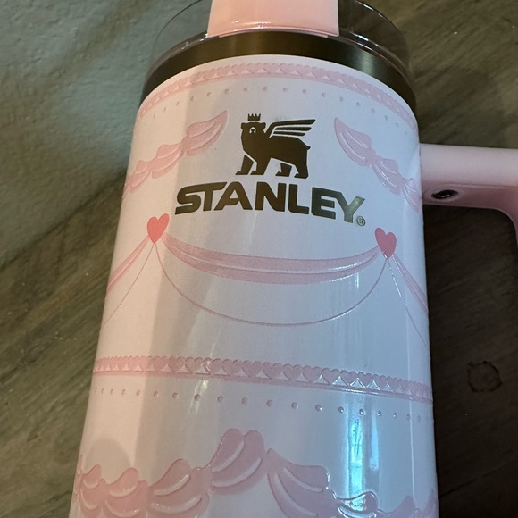 Sale! Stanley The Valentine's Day Pink Velvet Cake 30oz Tumbler - Picture 8 of 9